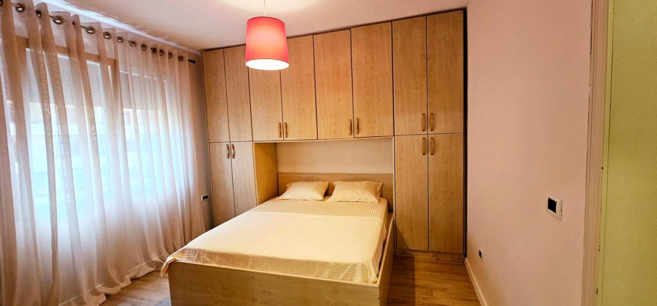 Discover Tirana From Our 3-Room Apartment With Free Parking-Komuna E Parisit Eksteriør bilde